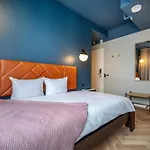 Mayfair Hotel 4*