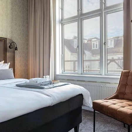 Mayfair 4*